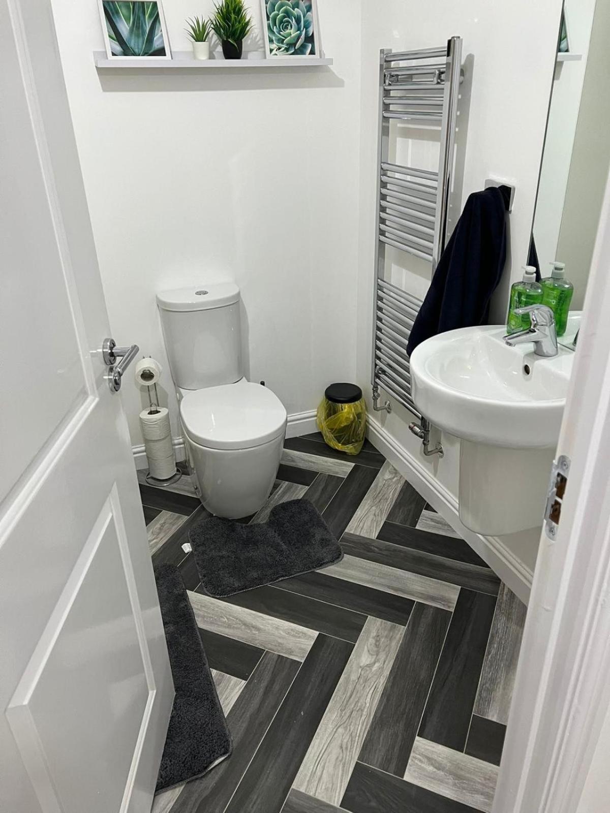 Faversham Place Apartment
